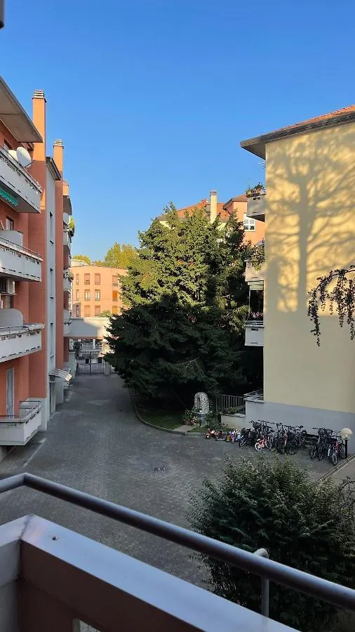 Stilish Apartment Few Steps From The Underground Milan Italy