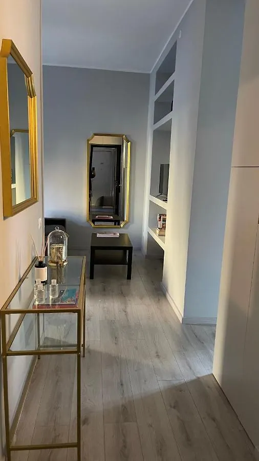 Stilish Apartment Few Steps From The Underground Milan